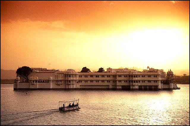 udaipur lake palace