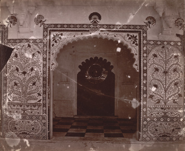 Close view of an arch of the Manak Mahal in the north range of Mor Chowk, City Palace, Udaipur