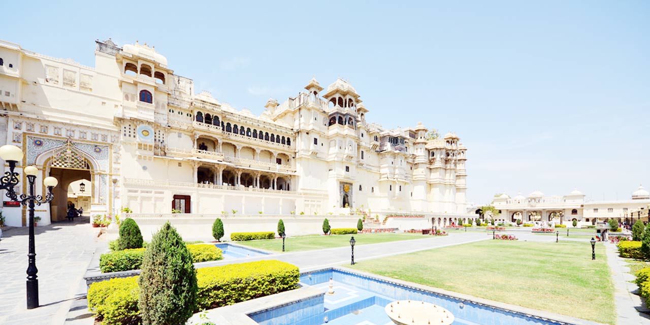 city-palace-udaipur