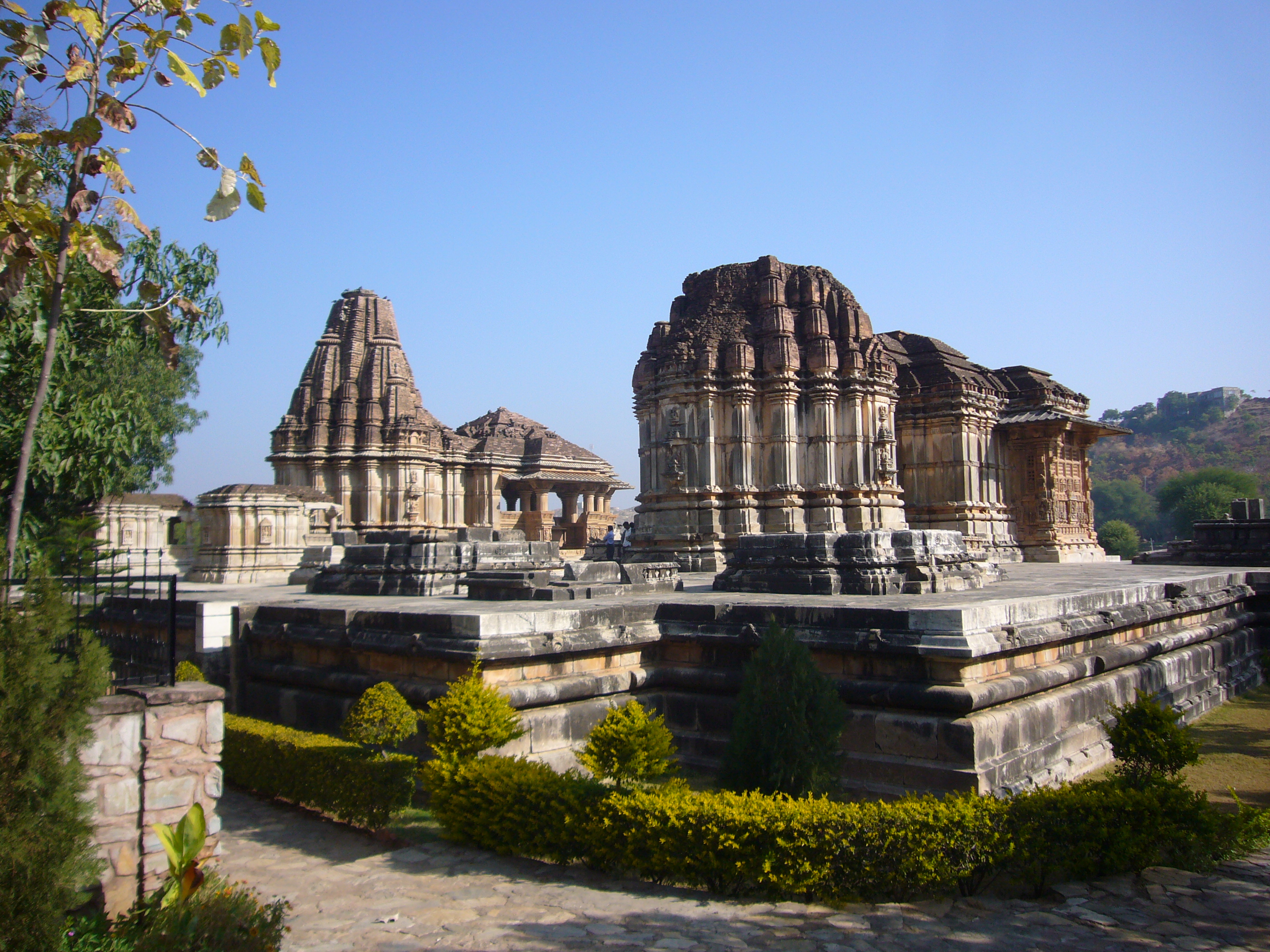 nagda saas bahu temple udaipur