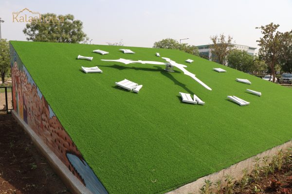 1000 sq. ft. Floral Clock at Maharana Pratap Airport